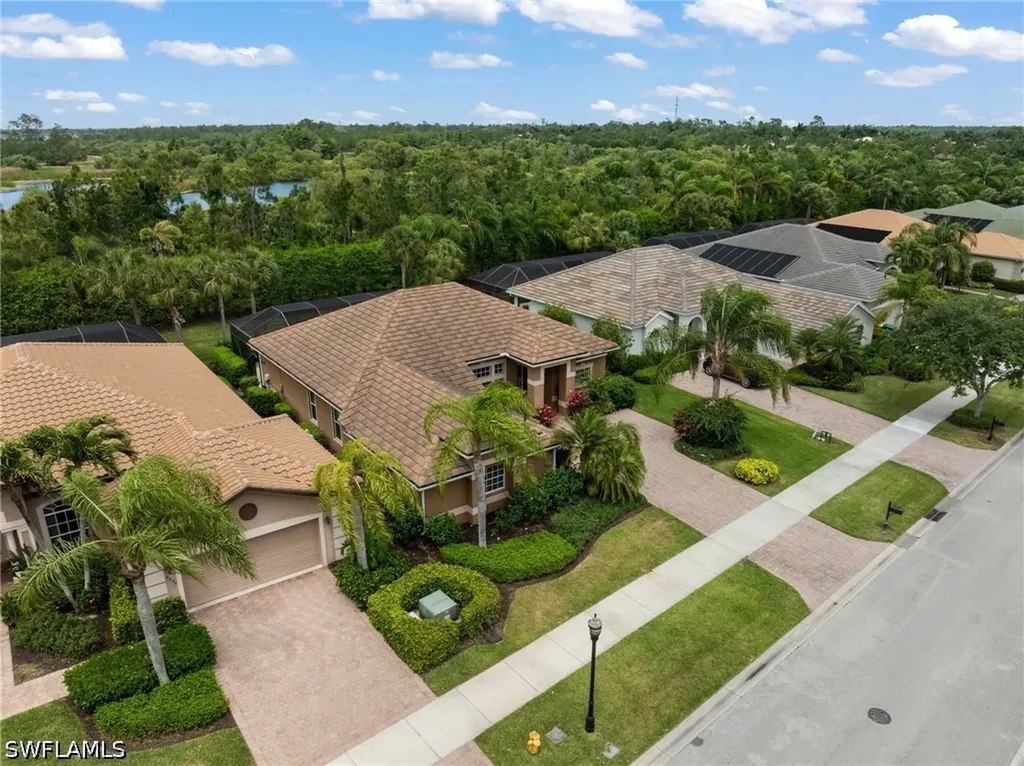 8888 Mustang Island Circle Naples FL 34113