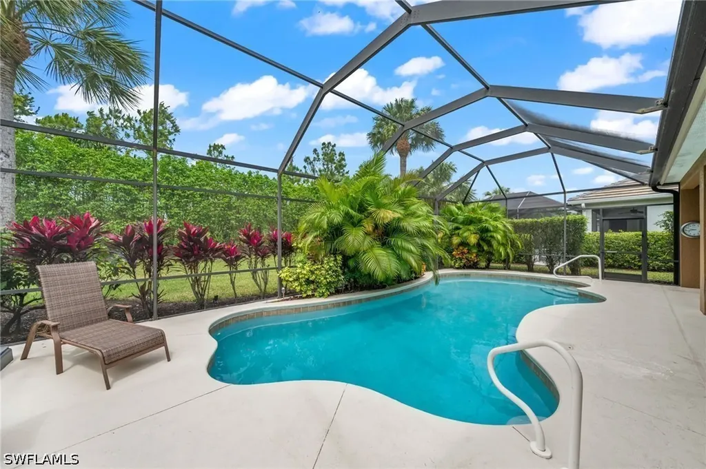 8888 Mustang Island Circle Naples FL 34113