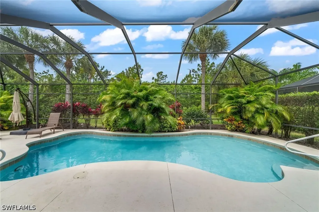 8888 Mustang Island Circle Naples FL 34113