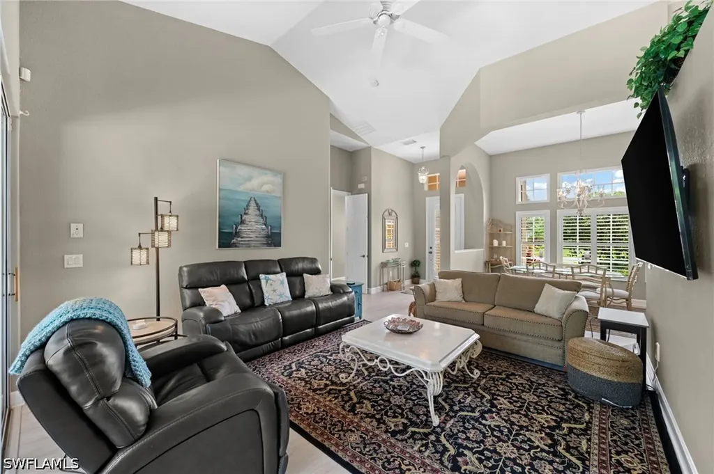 8888 Mustang Island Circle Naples FL 34113