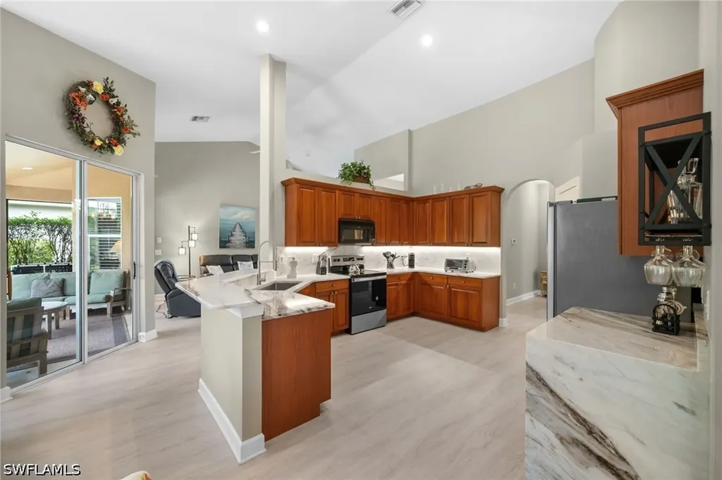 8888 Mustang Island Circle Naples FL 34113