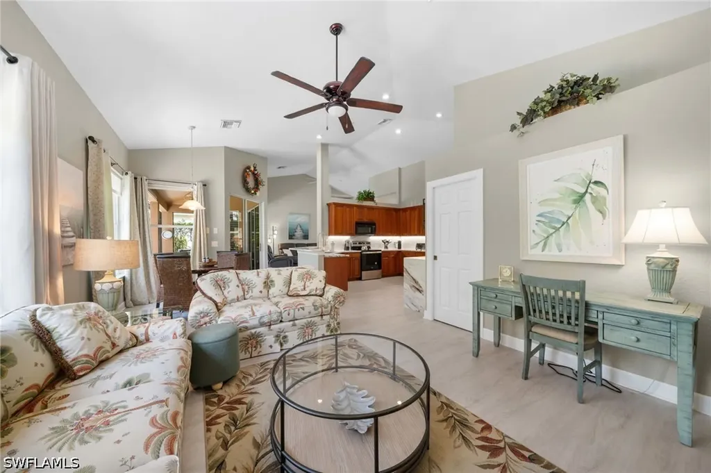 8888 Mustang Island Circle Naples FL 34113