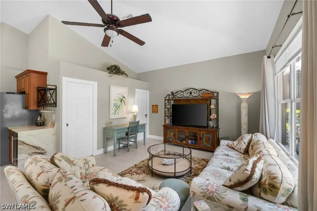 8888 Mustang Island Circle Naples FL 34113