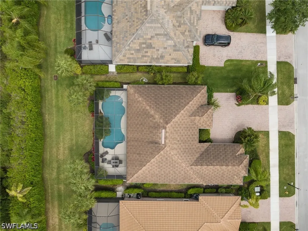 8888 Mustang Island Circle Naples FL 34113