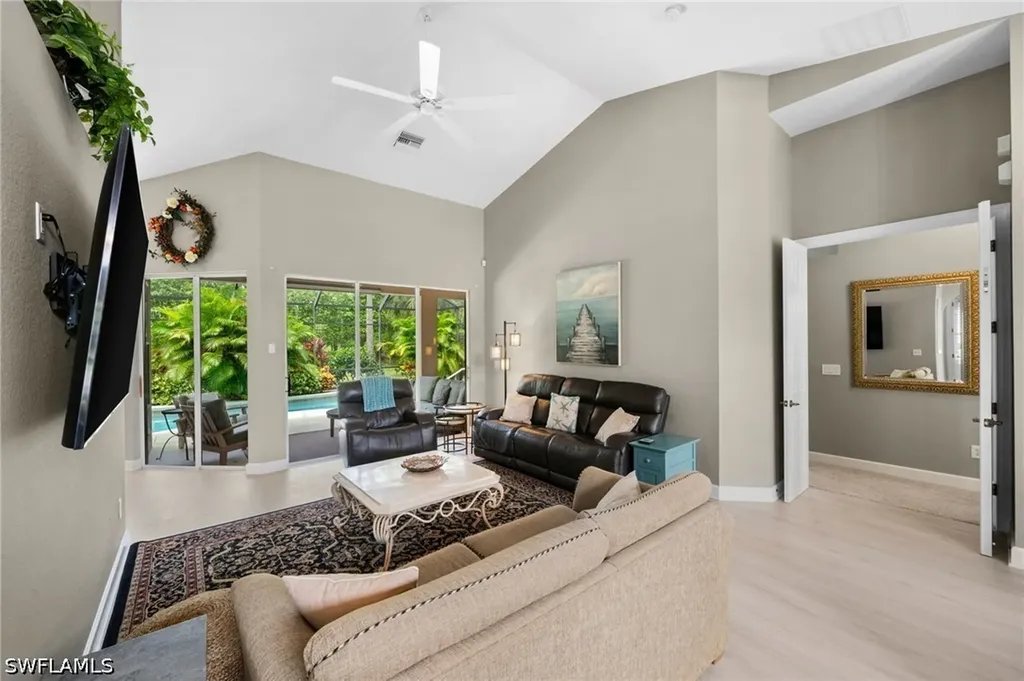 8888 Mustang Island Circle Naples FL 34113