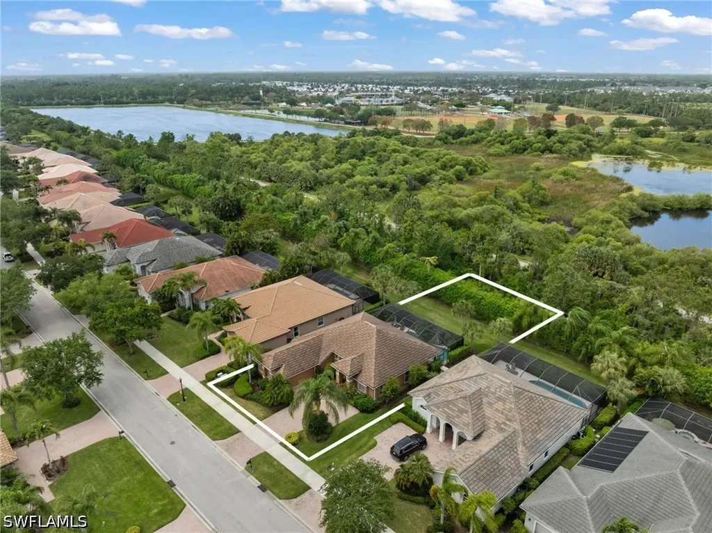 8888 Mustang Island Circle Naples FL 34113