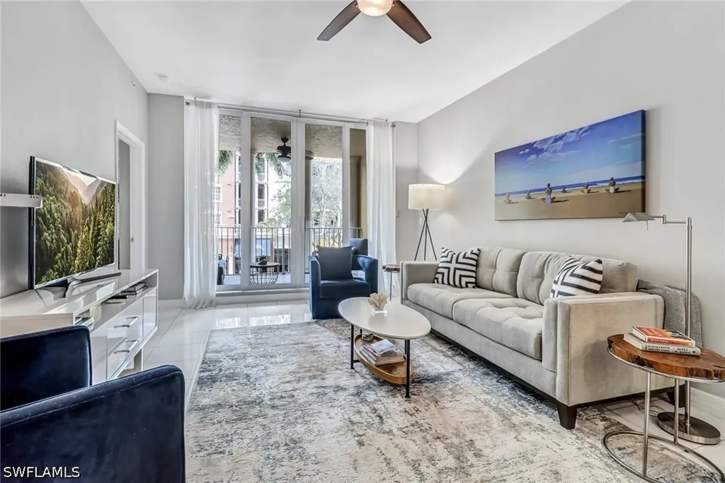 401 Bayfront Place Naples FL 34102