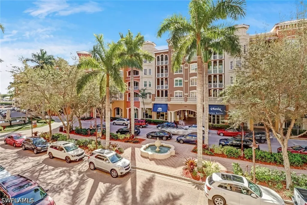 401 Bayfront Place Naples FL 34102