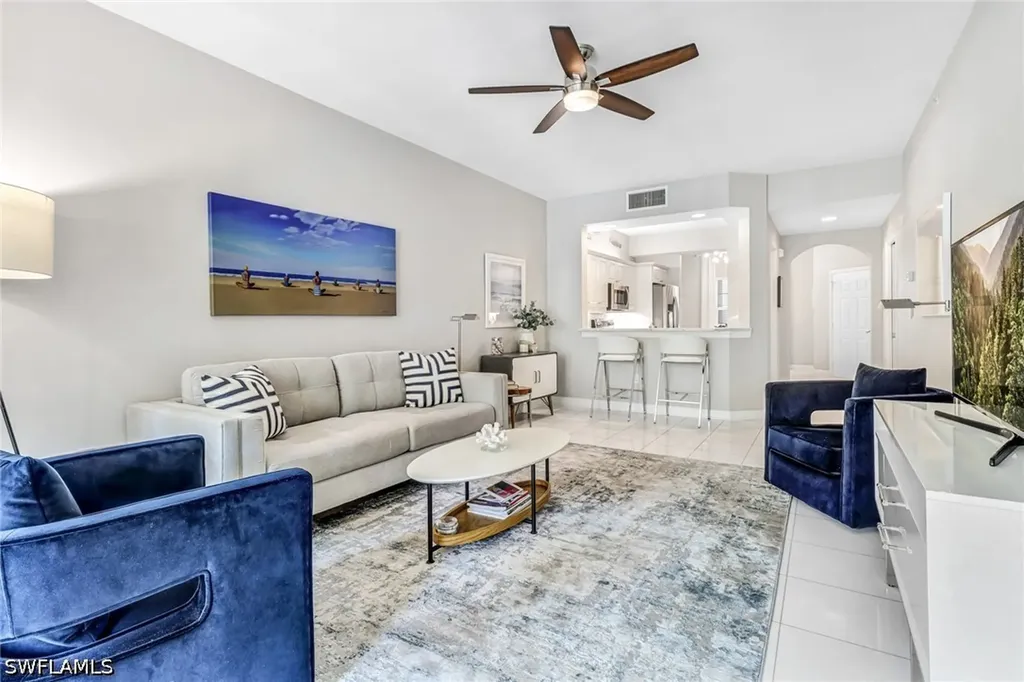 401 Bayfront Place Naples FL 34102