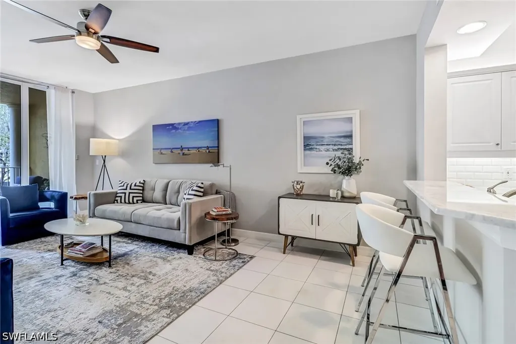 401 Bayfront Place Naples FL 34102