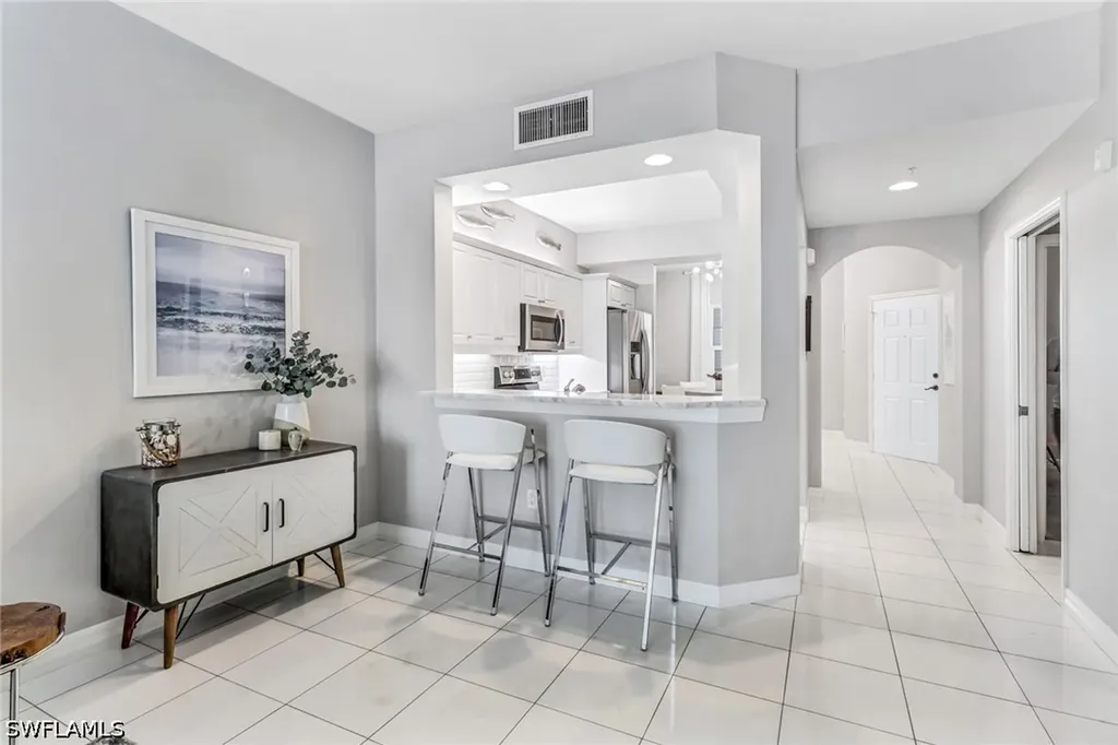 401 Bayfront Place Naples FL 34102