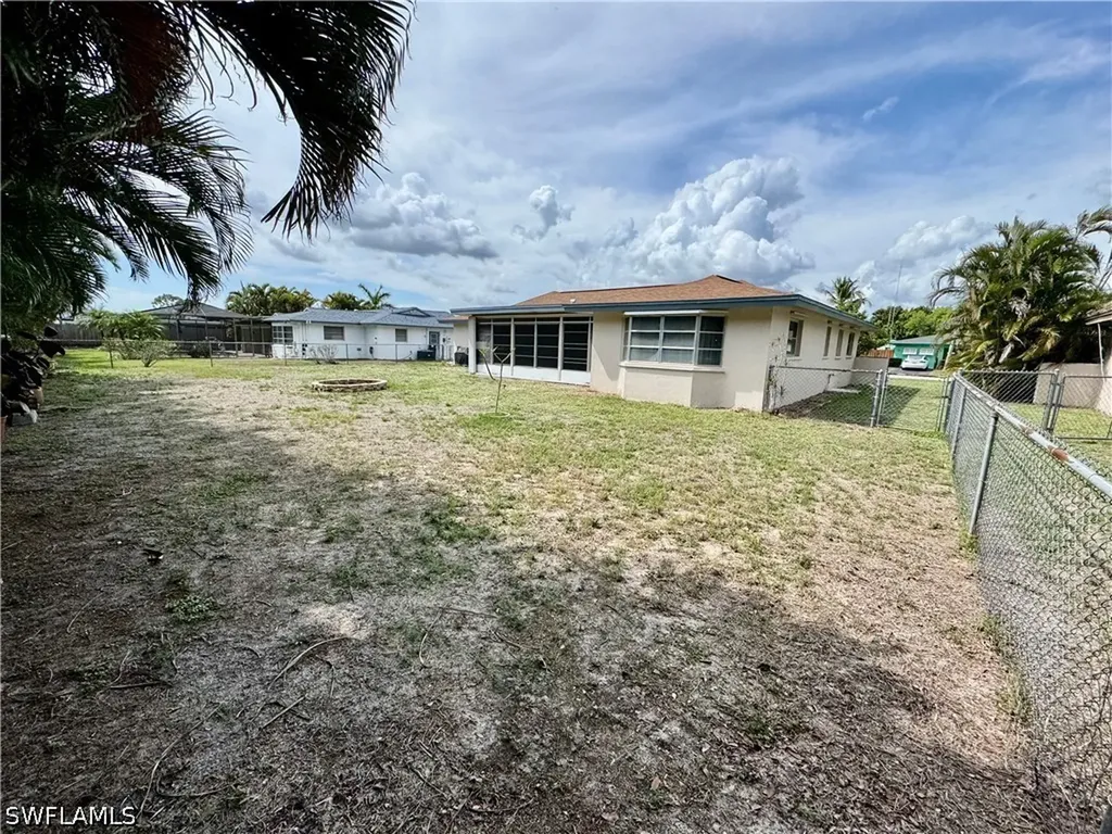 1654 N Fountainhead Road Fort Myers FL 33919