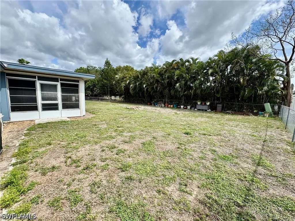 1654 N Fountainhead Road Fort Myers FL 33919