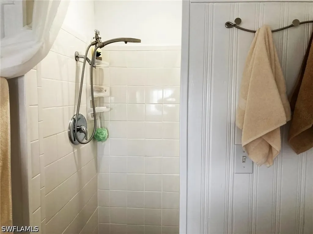 130 59th Street W Bradenton FL 34209