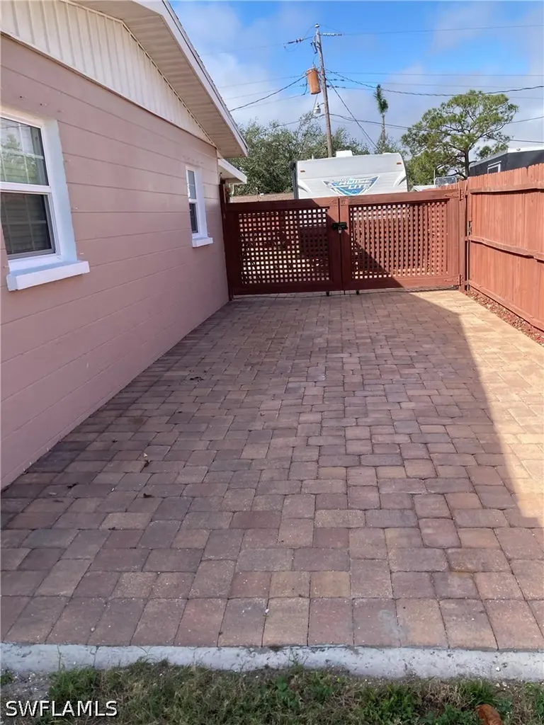 130 59th Street W Bradenton FL 34209