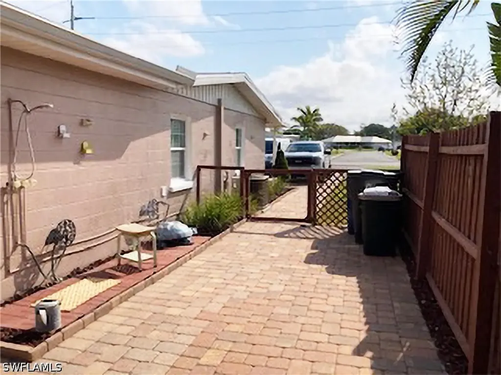 130 59th Street W Bradenton FL 34209