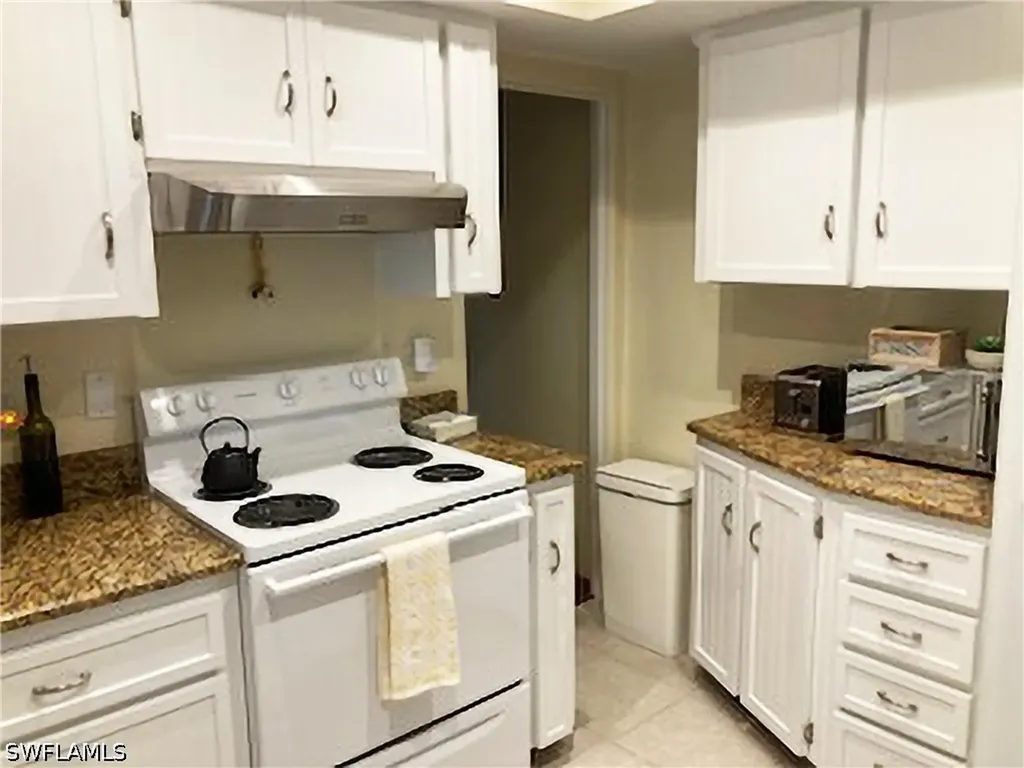 130 59th Street W Bradenton FL 34209