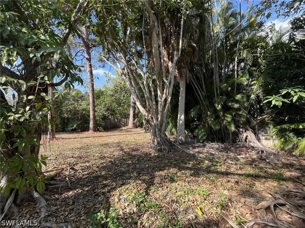 930 13th Street N Naples FL 34102