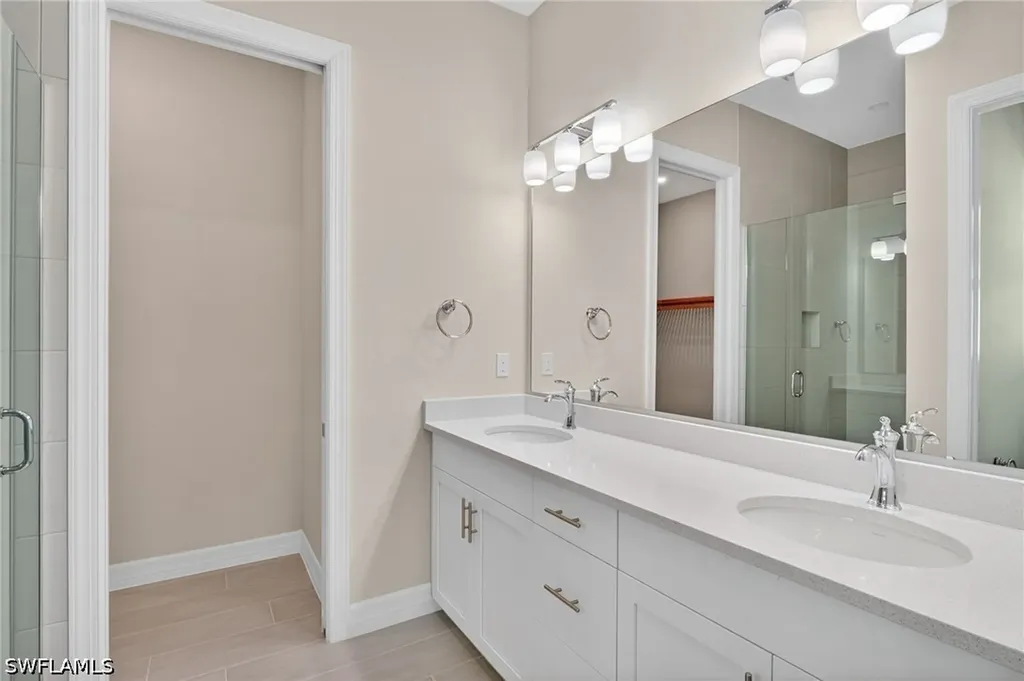 286 Indies Drive E Naples FL 34114