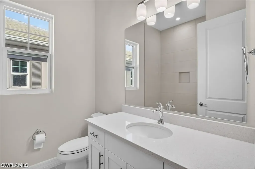 286 Indies Drive E Naples FL 34114