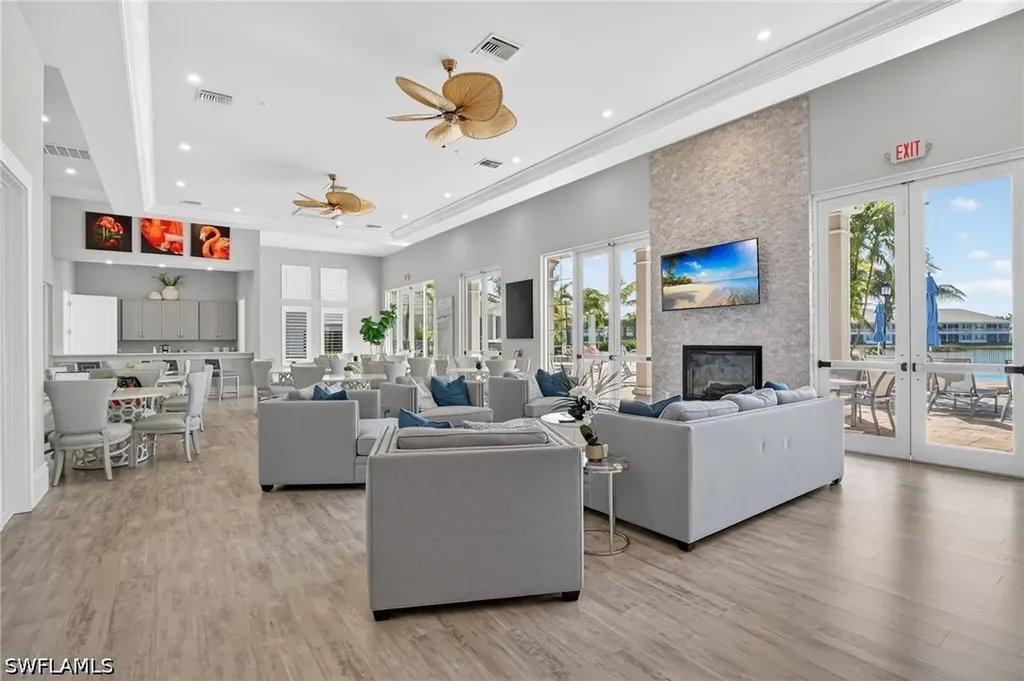 286 Indies Drive E Naples FL 34114