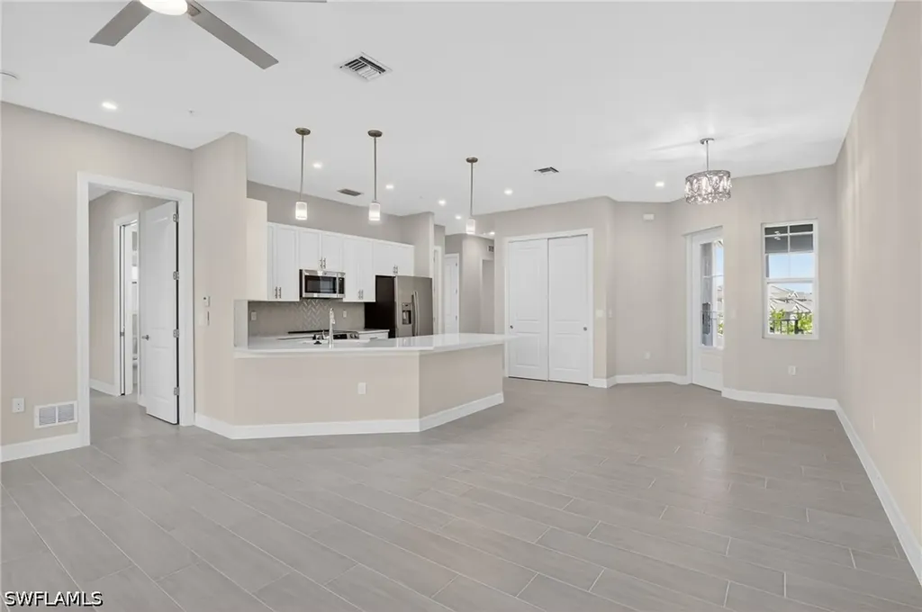 286 Indies Drive E Naples FL 34114