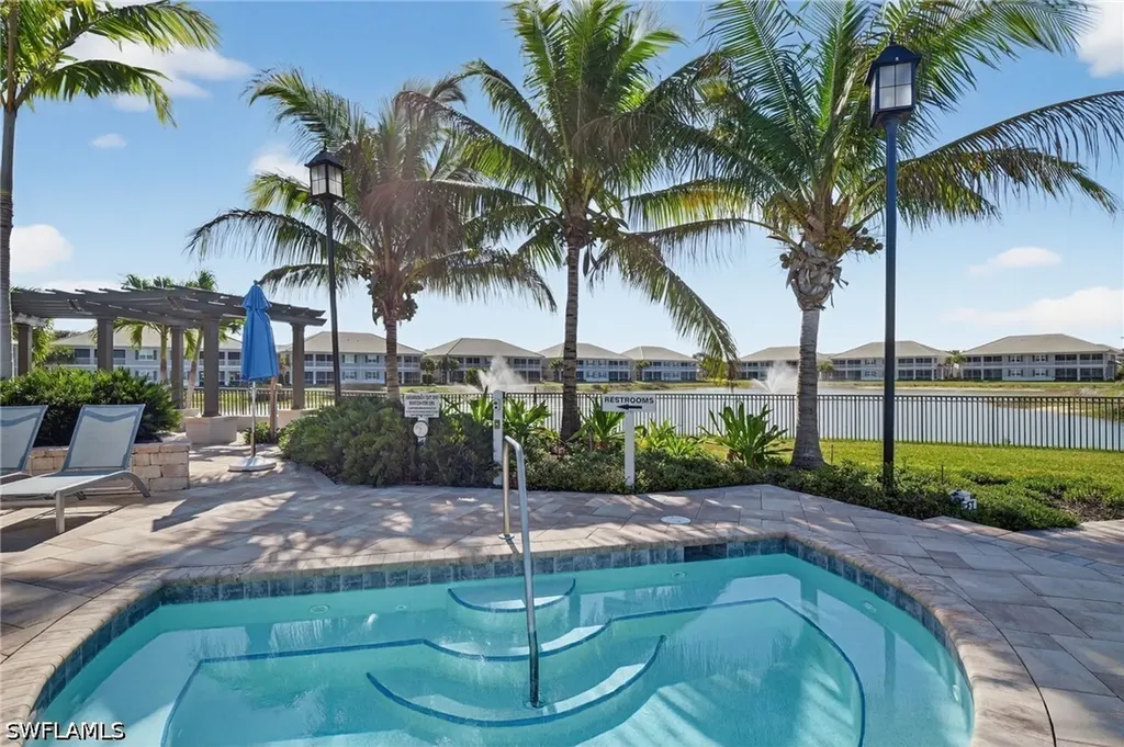 286 Indies Drive E Naples FL 34114