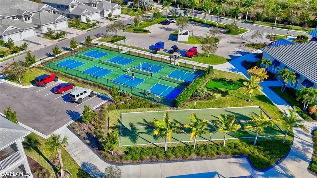 286 Indies Drive E Naples FL 34114