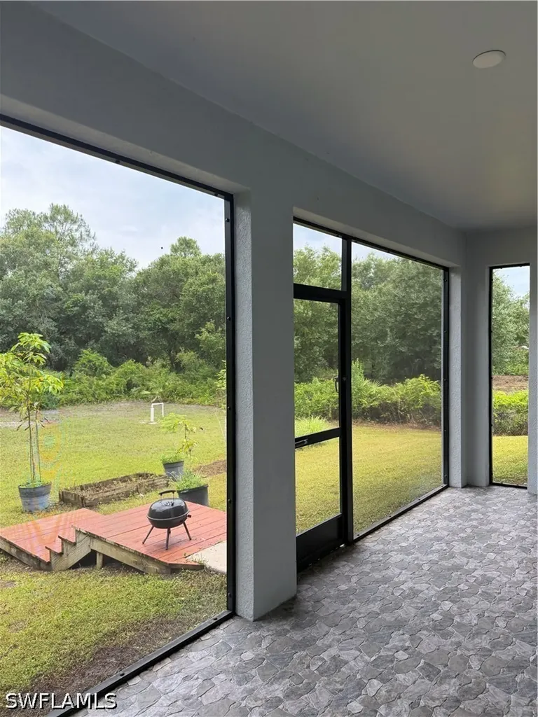 2554 62nd Avenue NE Naples FL 34120