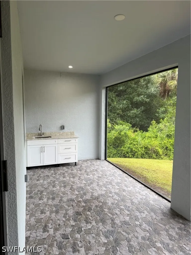 2554 62nd Avenue NE Naples FL 34120