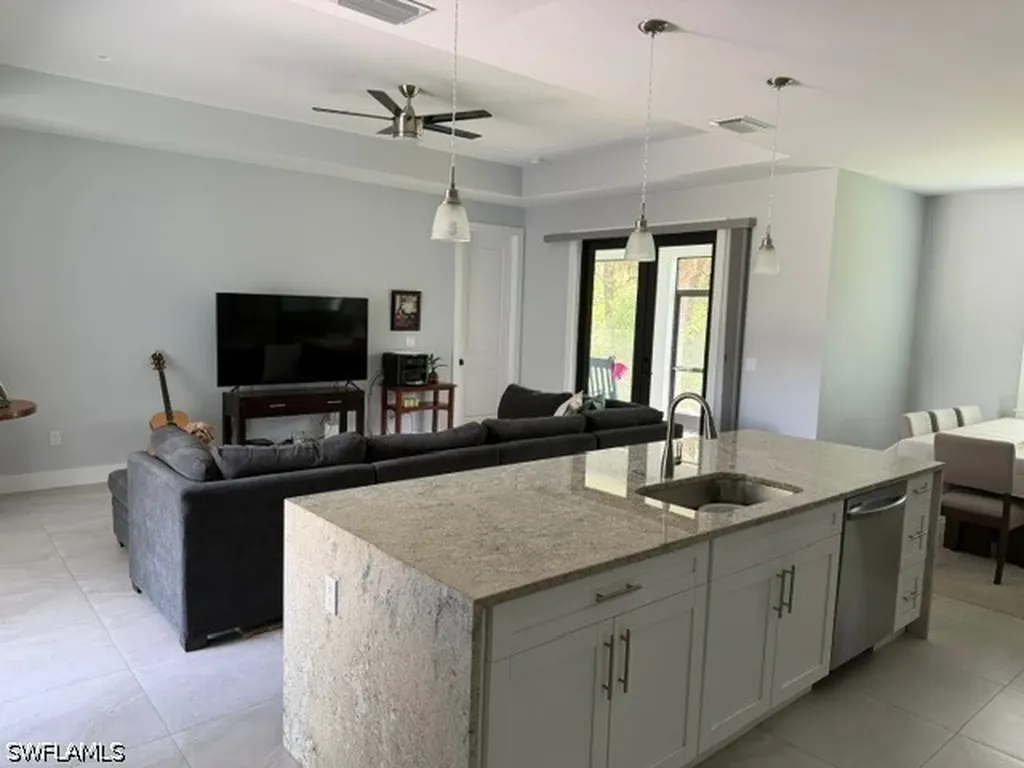 2554 62nd Avenue NE Naples FL 34120