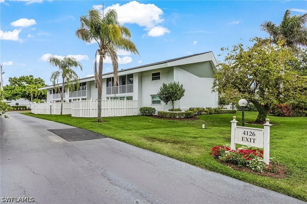 4126 Belair Lane Naples FL 34103