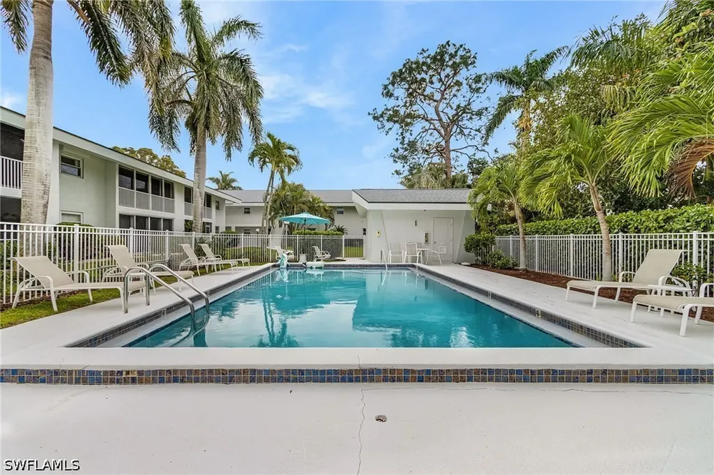 4126 Belair Lane Naples FL 34103