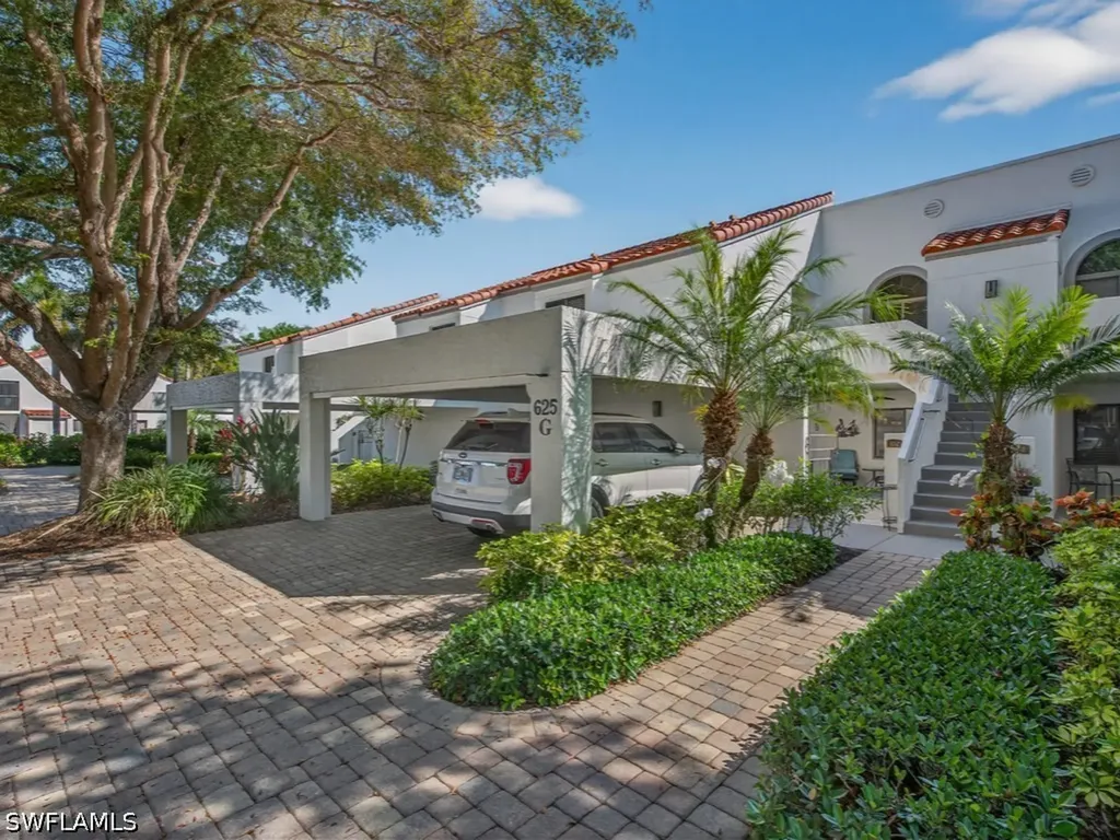 625 Beachwalk Circle Naples FL 34108