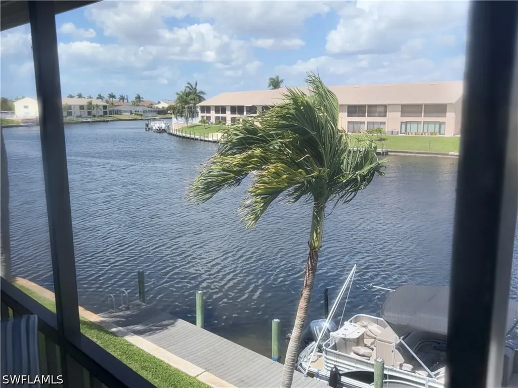 3803 SE 11th Place Cape Coral FL 33904