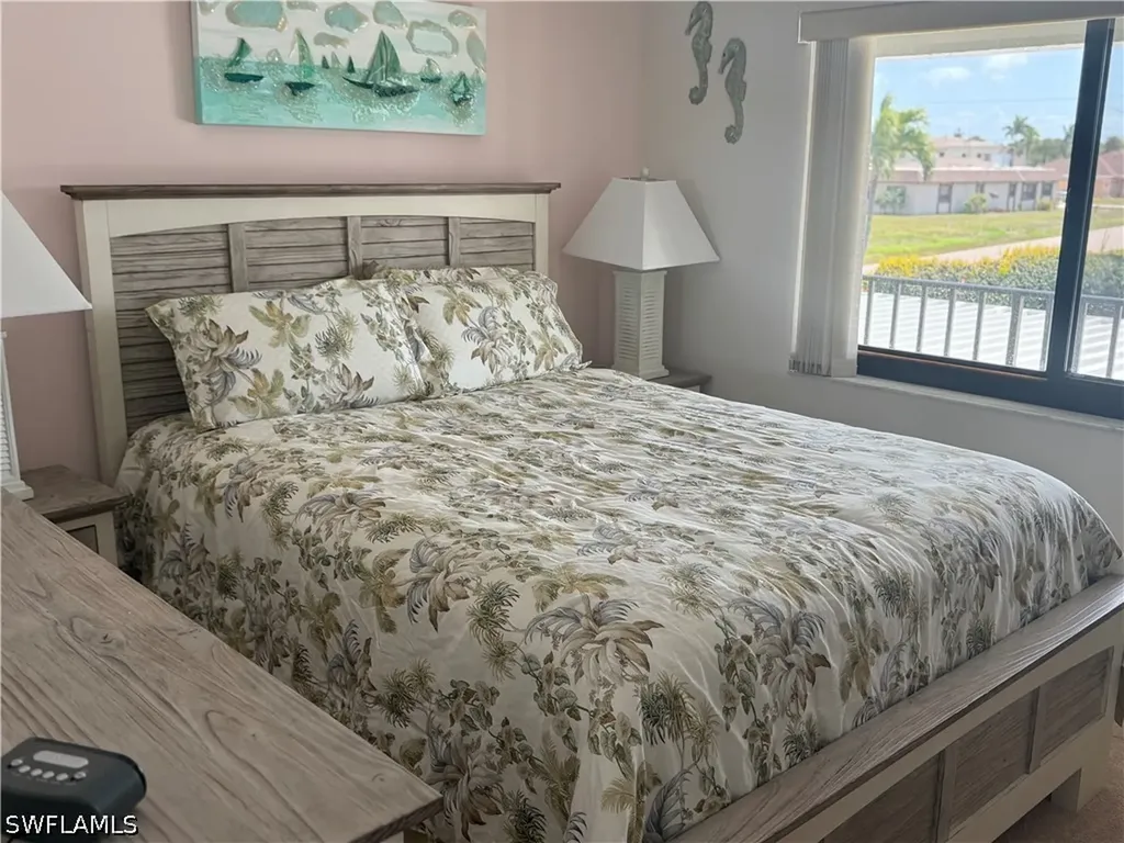 3803 SE 11th Place Cape Coral FL 33904