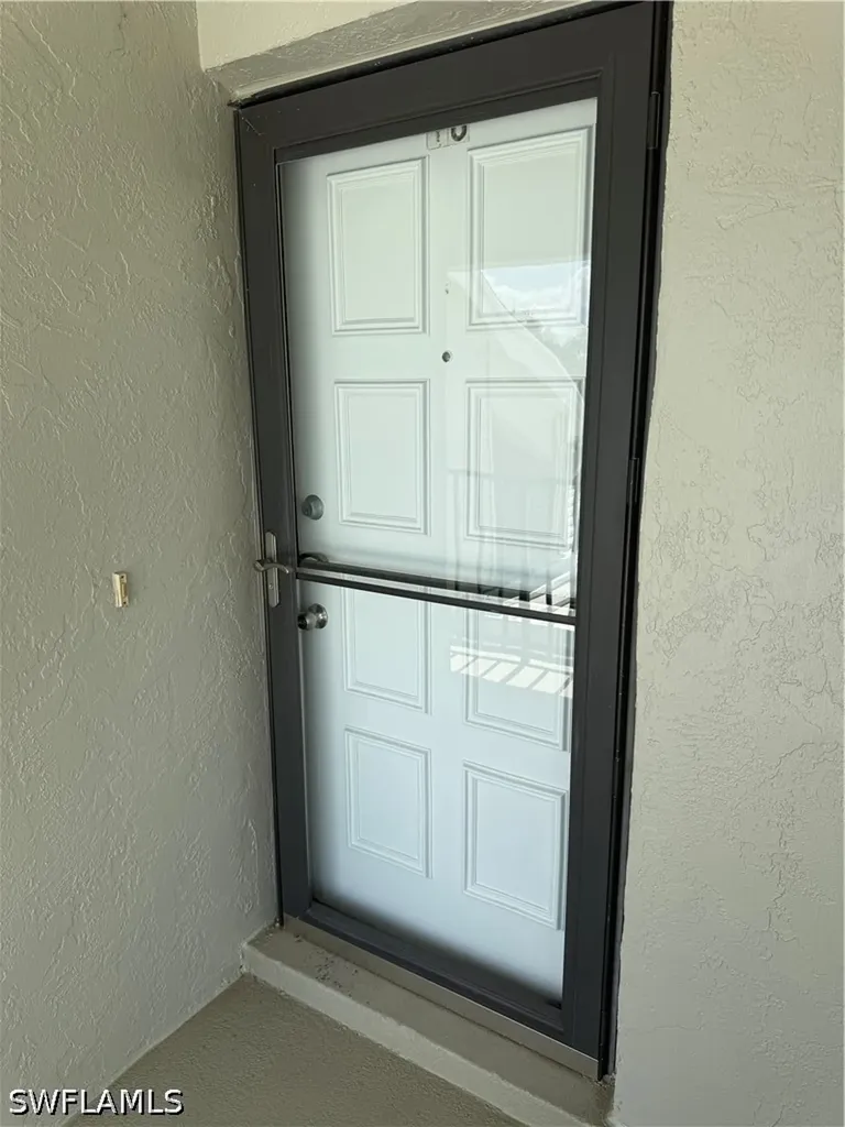 3803 SE 11th Place Cape Coral FL 33904