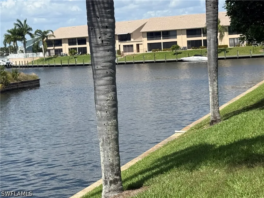 3803 SE 11th Place Cape Coral FL 33904