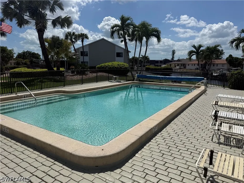 3803 SE 11th Place Cape Coral FL 33904