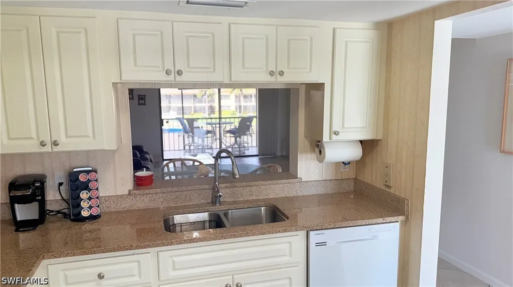 3803 SE 11th Place Cape Coral FL 33904