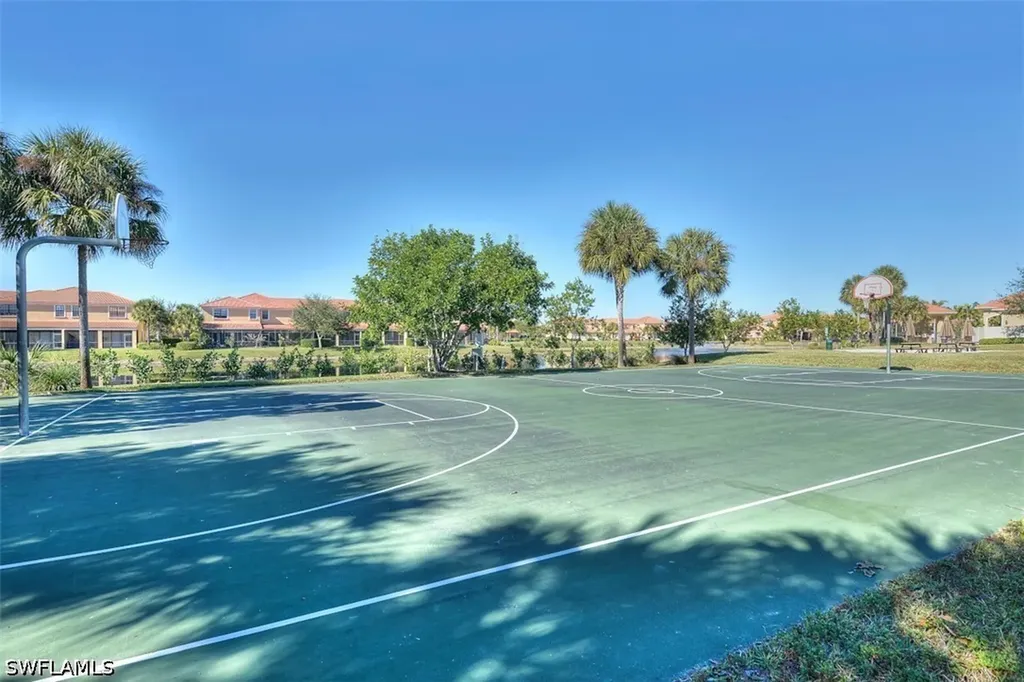 15286 Summit Place Circle Naples FL 34119