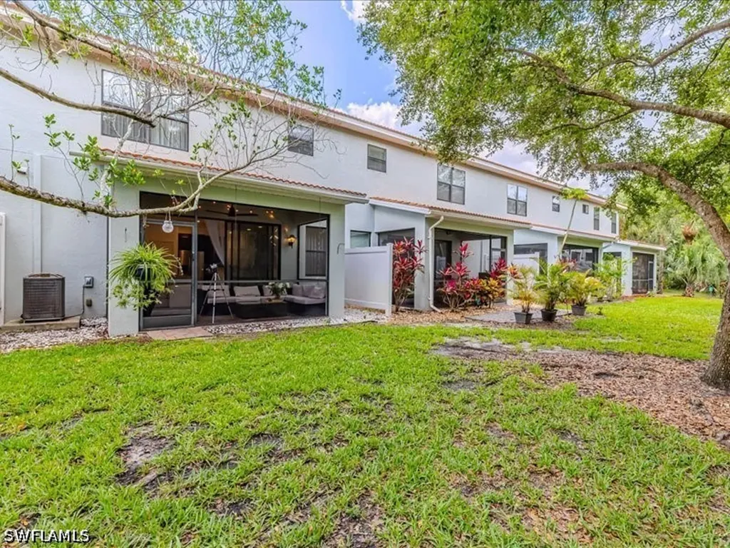 15286 Summit Place Circle Naples FL 34119