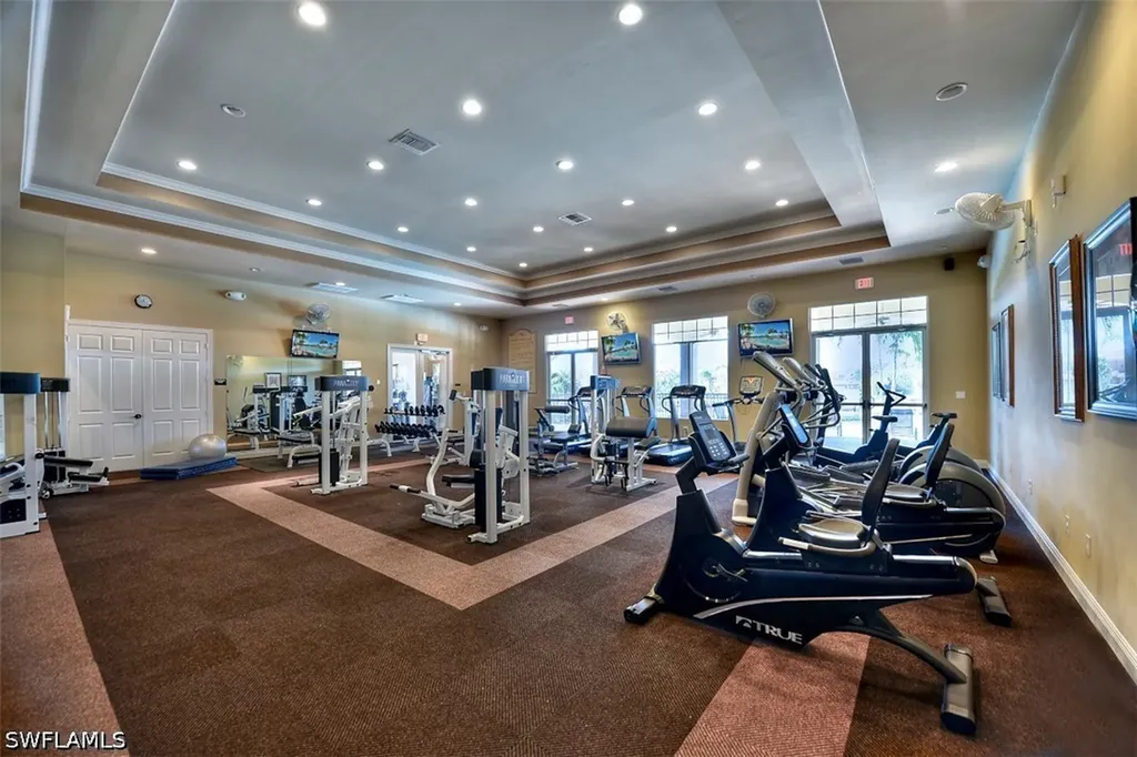 15286 Summit Place Circle Naples FL 34119