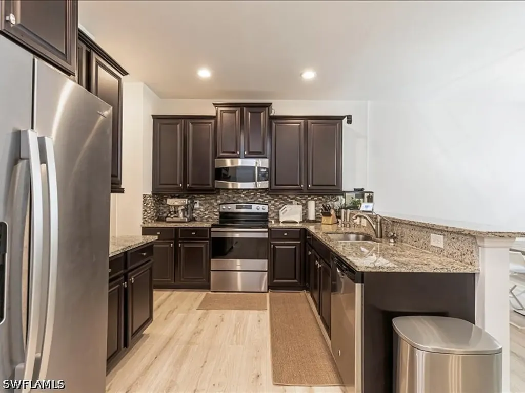 15286 Summit Place Circle Naples FL 34119
