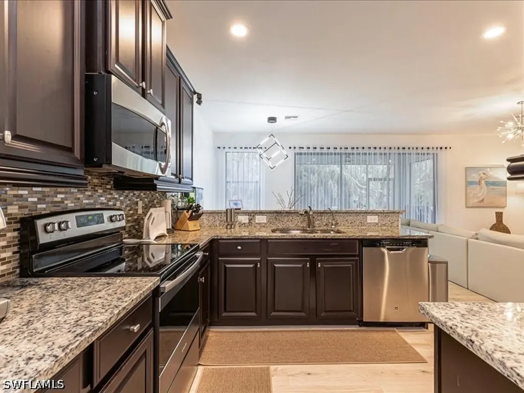 15286 Summit Place Circle Naples FL 34119
