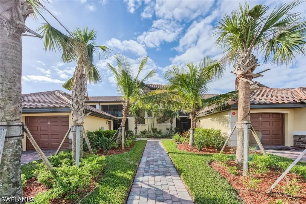 9528 Avellino Way Naples FL 34113