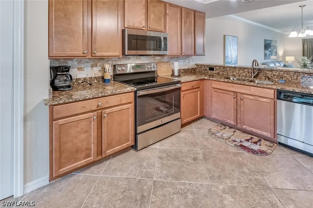 9528 Avellino Way Naples FL 34113