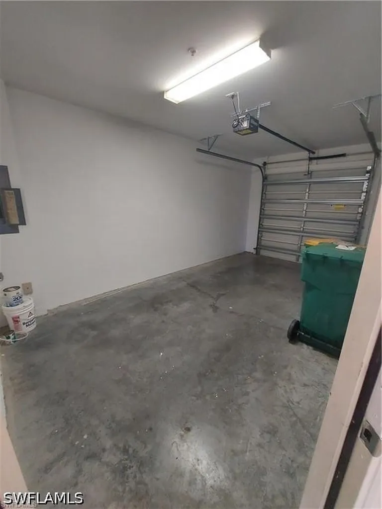 3268 Amanda Lane Naples FL 34109