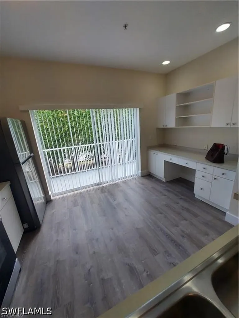 3268 Amanda Lane Naples FL 34109