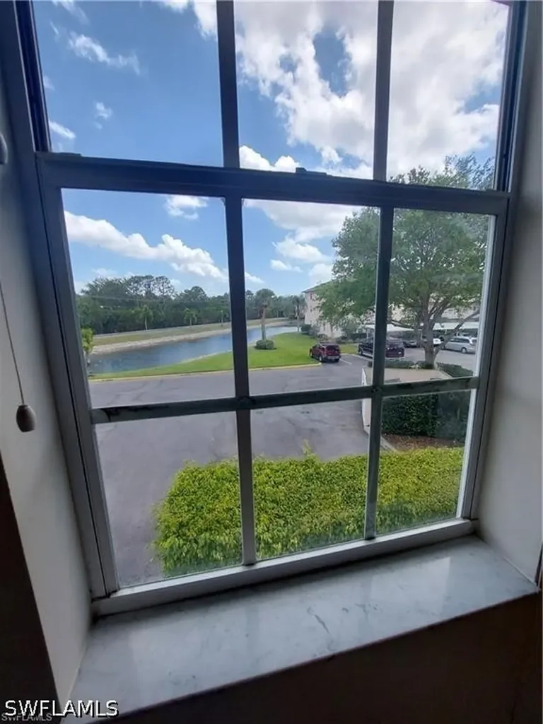 3268 Amanda Lane Naples FL 34109